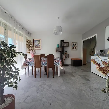 Eden Park T3 Apartment *